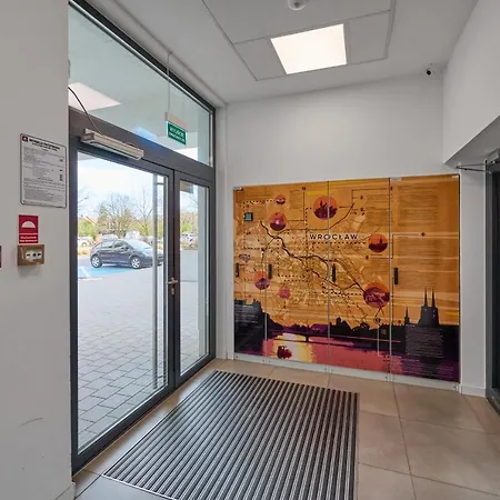 Apartment Airport Zarembowicza By Renters Breslau