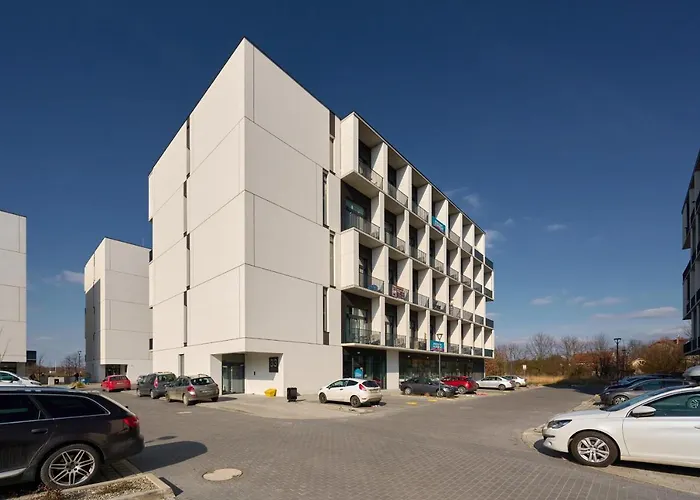 Airport Zarembowicza By Renters Wroclaw