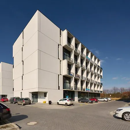 Airport Zarembowicza By Renters Breslavia