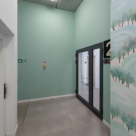 Airport Zarembowicza By Renters Appartamento