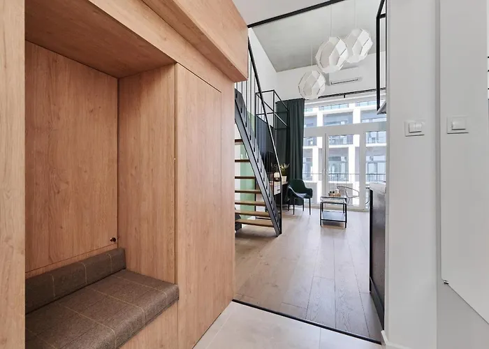 Airport Zarembowicza By Renters Βρότσλαβ