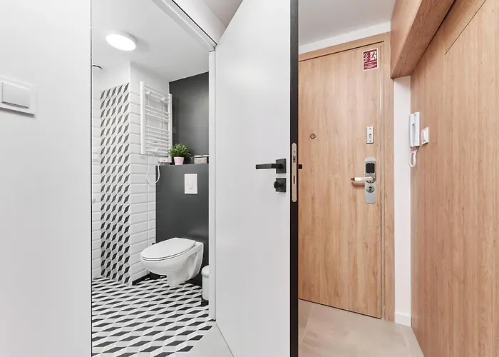 Airport Zarembowicza By Renters